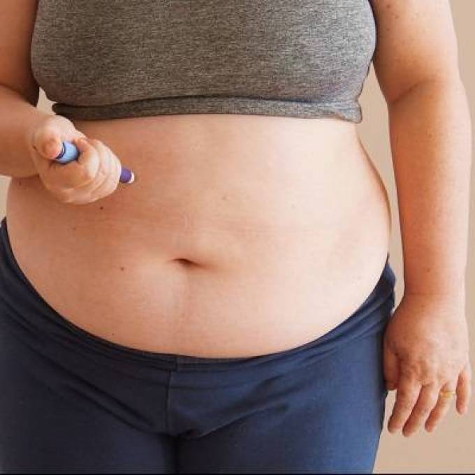 Ozempic Injection vs. Surgery: A Weight Loss Showdown