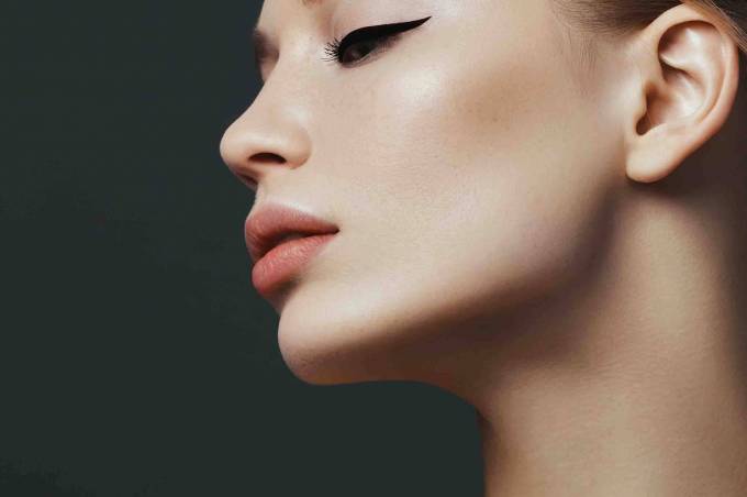 Jawline Contouring: The Secret to a More Defined, Sculpted Jawline