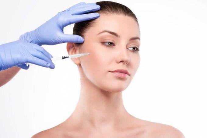 Do Glutathione Drips Provide Anti-Aging Benefits?