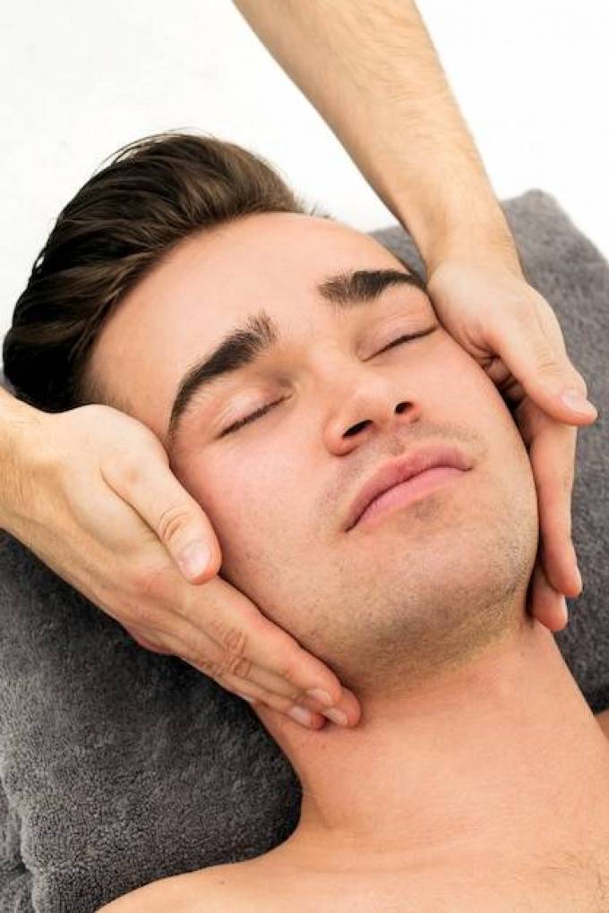 Which facial is best for men's face?