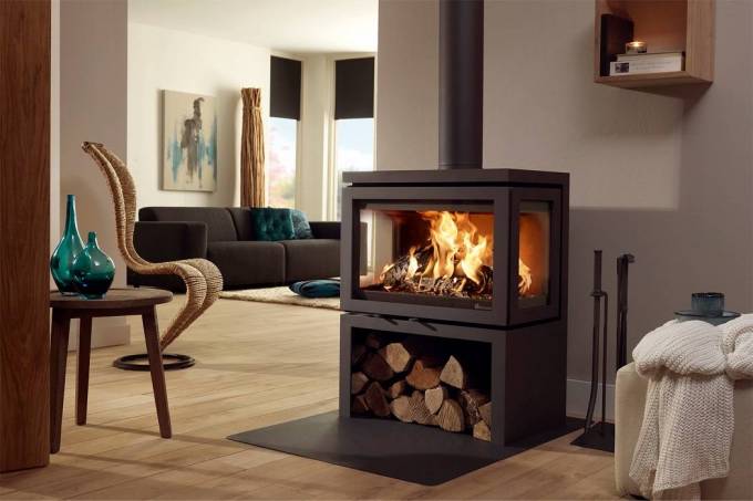 The Ultimate Guide to Choosing the Best Oil and Wood-Burning Stoves