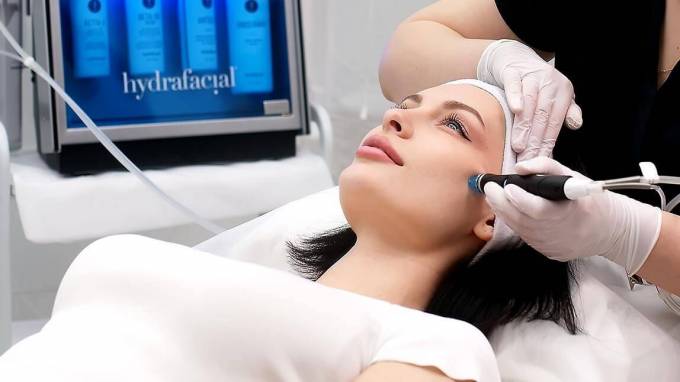 Is Hydrafacial Safe for All Skin?